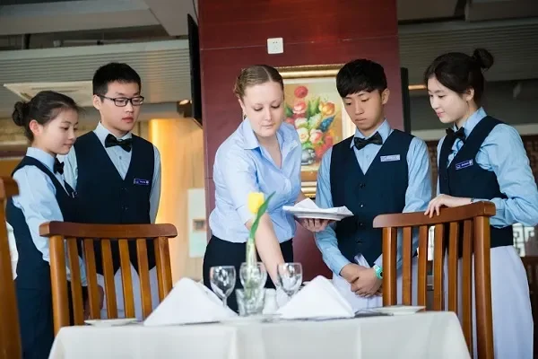 Bước 3: Tìm kiếm ứng viên ở đâu?